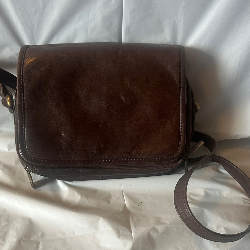 Classic Brown Leather Messenger Bag
